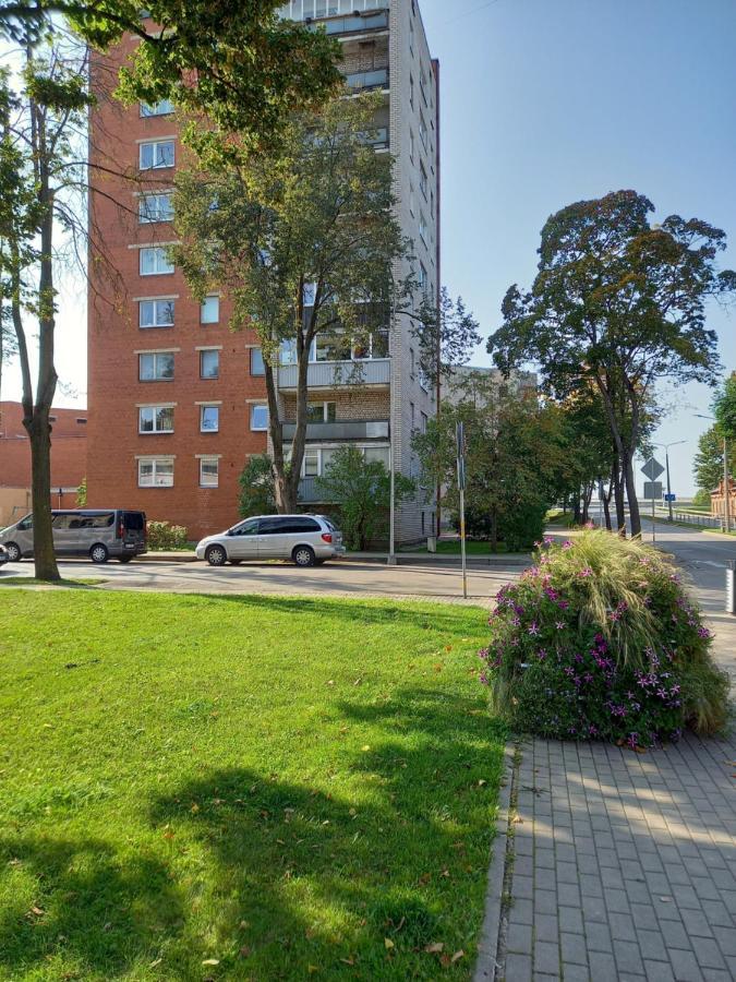 Center Two Bedroom Apartment Daugavpils Exterior foto